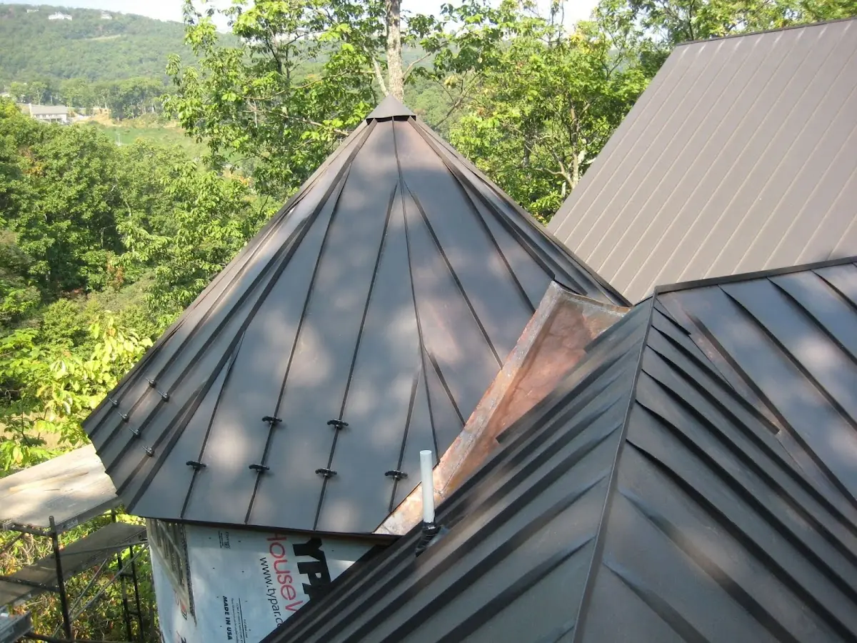 Professional Gutter Cleaning by Craftsman Roofing in Jordan Meadows